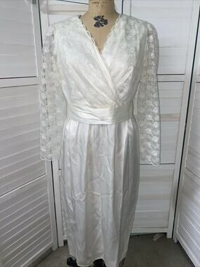 Vintage 70s 2nd Wedding Dress Midi Satin Lace Long Sleeves Tie Sz Med Or Large
